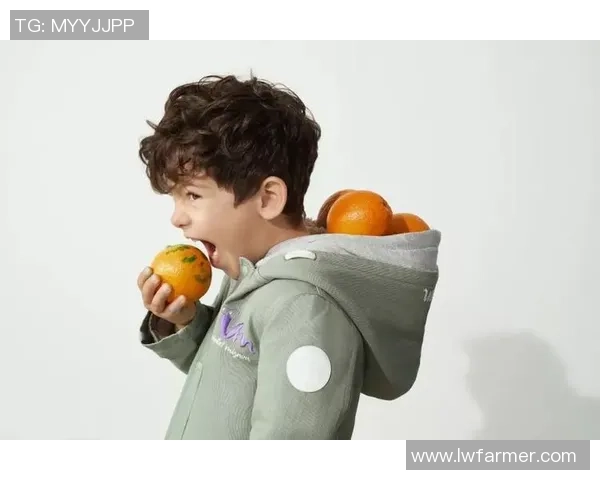 足球巨星跨界卖衣服引热议展现球场外时尚魅力新风潮