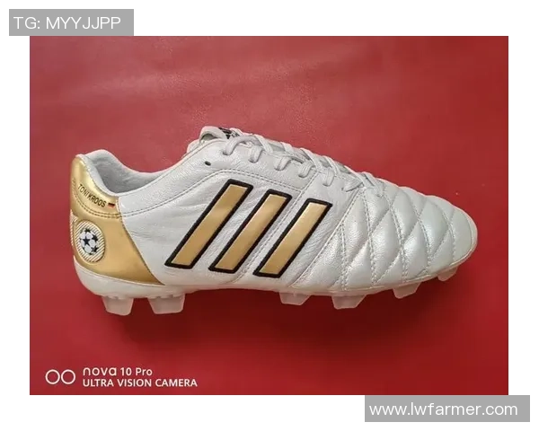 阿迪达斯签约足球明星球鞋系列引领潮流动感与科技完美融合